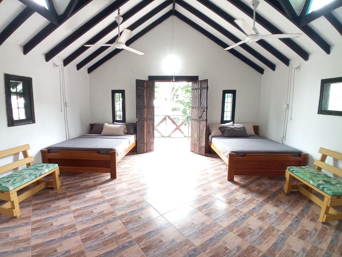 Hostal Portal Del Sol Capurgana Bagian luar foto