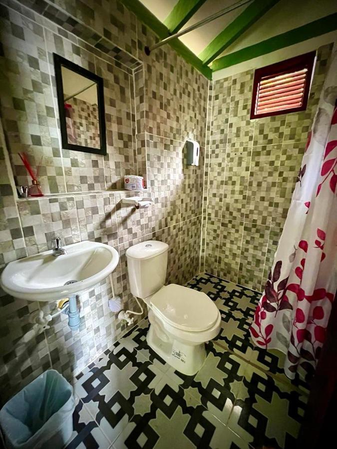 Hostal Portal Del Sol Capurgana Bagian luar foto